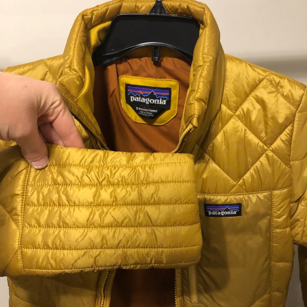 💛🧡 Patagonia Radalie women’s jacket Small RARE - out of stock online!